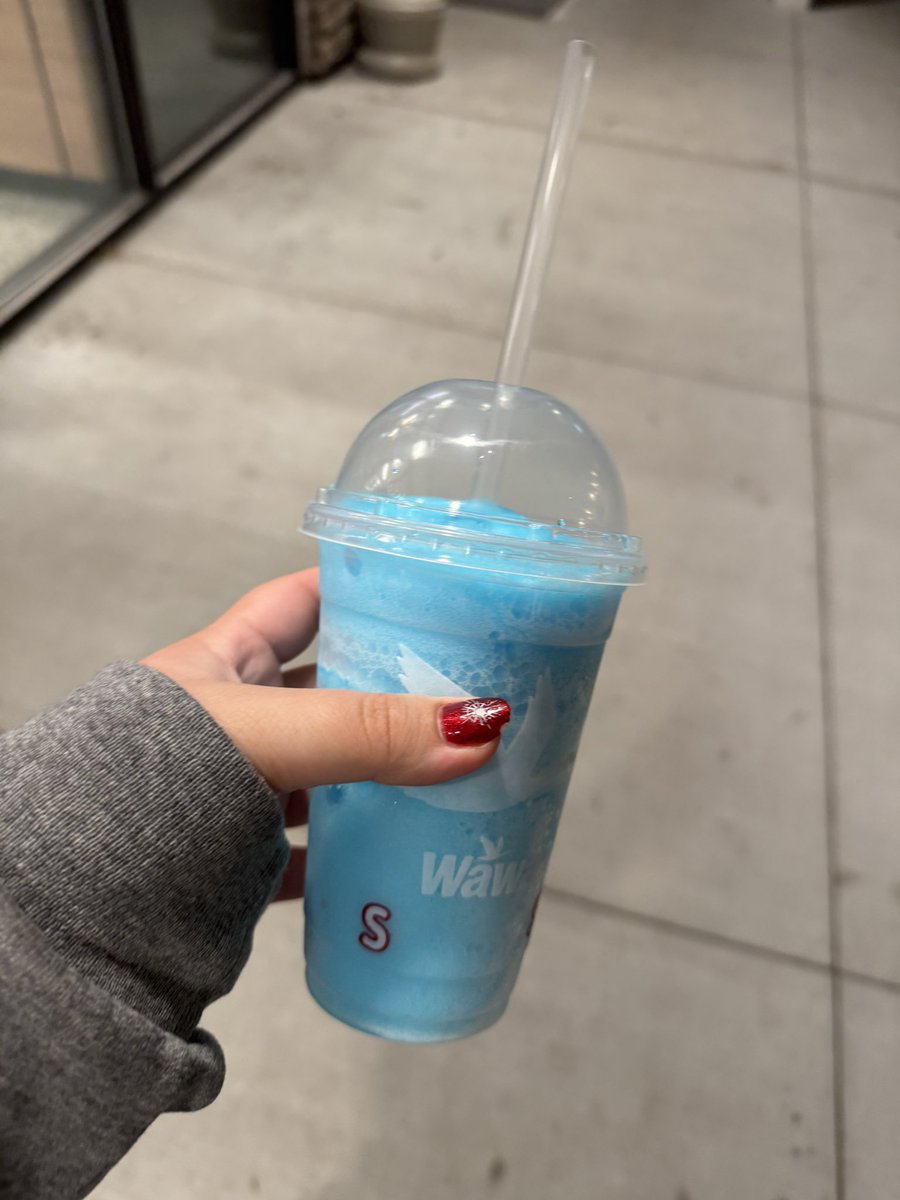 ♡ bea ♡ (51.2/???) tweet media