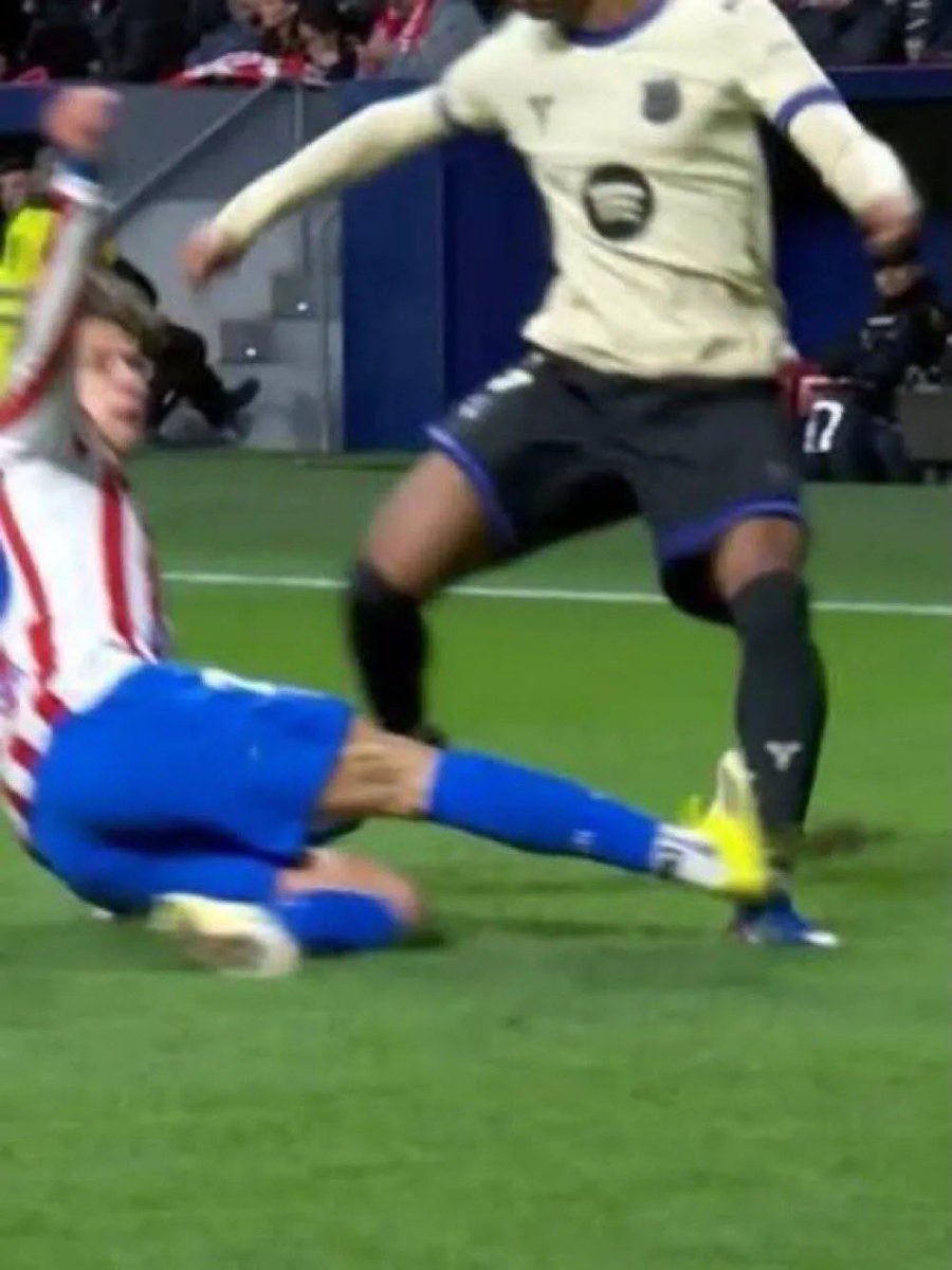 CEsp_86's tweet photo. @Atleti @CTARFEF Comentamos esta? https://t.co/MkQSj2fDmU
