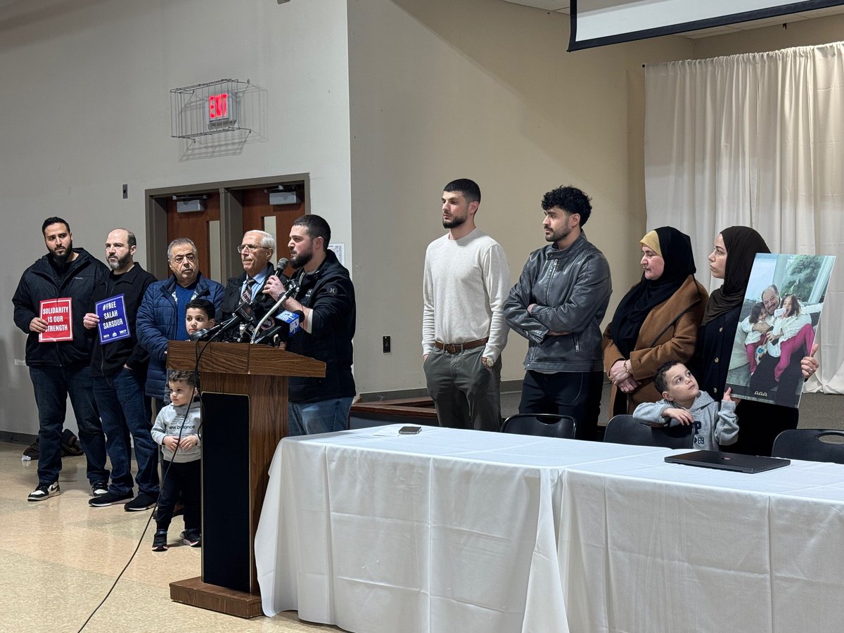 SCarson_News's tweet photo. I was among the news reporters speaking directly to the ISM director and Sarsour's attorney, contacting DHS, and reporting from the 600-person ISM rally. There, I asked more clarifying questions one-on-one and wrote the story from the mosque parking lot. https://t.co/2BEvQjx8Og