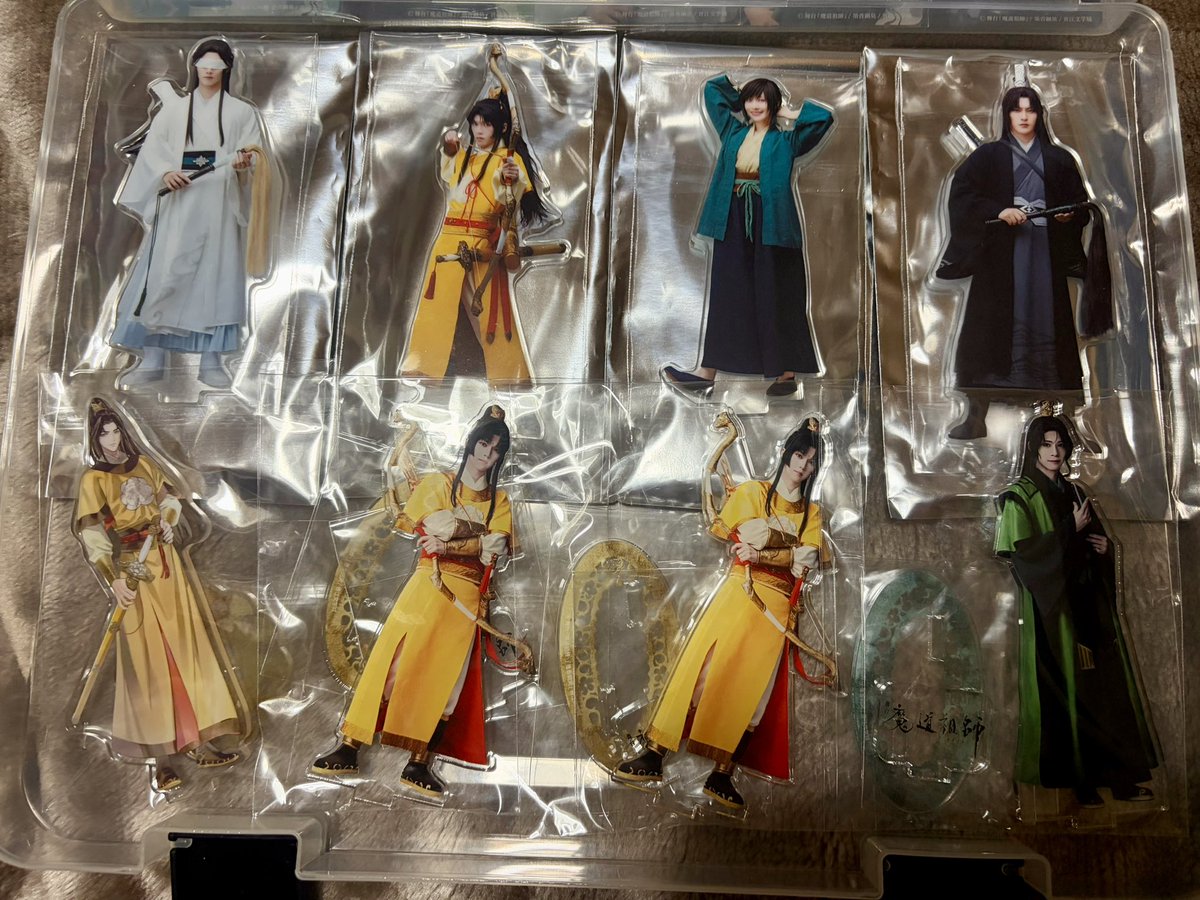 amesan226's tweet photo. 【交換/譲渡】
舞台 魔道祖師 遡洄編、邂逅編

ランダムクリアカード、アクスタ、ステッカー

譲→1、2枚目添付写真
        (邂逅編はブラインド袋なし)

求→3、4枚目❤️のもの
       アクスタ異種交換可、差額精算お願いします

4/5京都劇場 現地交換優先
検索からもお気軽にお声かけください🐰 https://t.co/E7VQrvJJzd