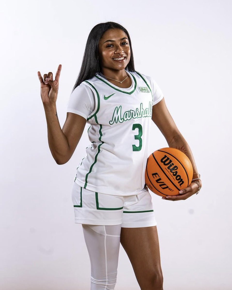 I talk hoops 🏀 tweet media