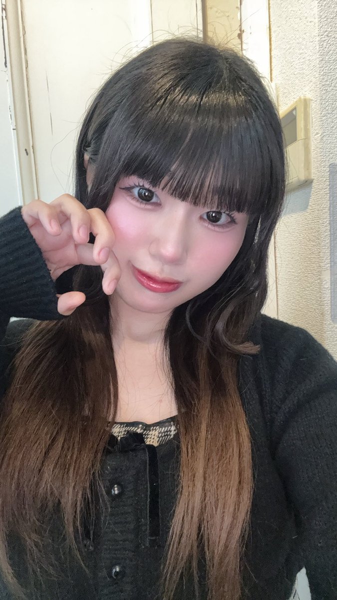 三戸りえる【you/17】 tweet media