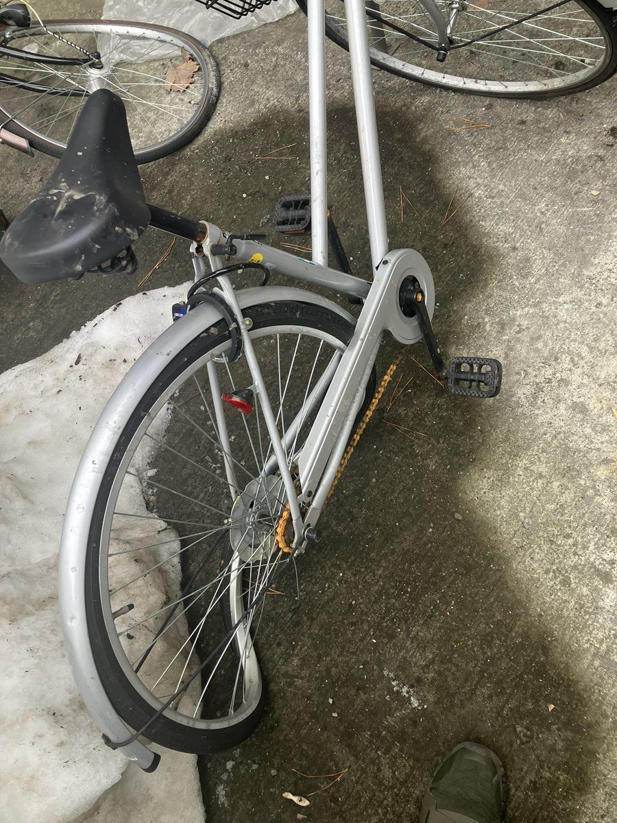 エクソン tweet media