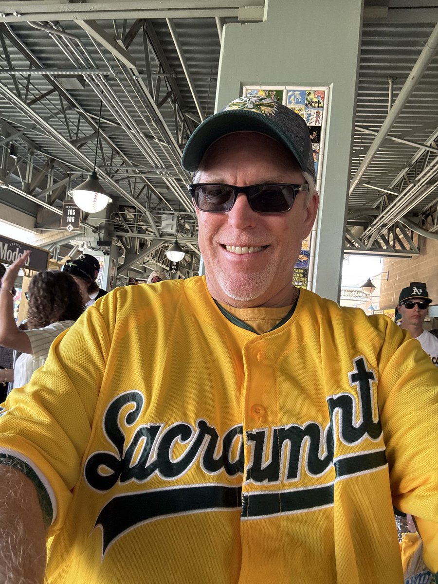 MitchAbides 🛵 tweet media