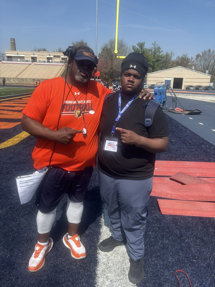 sbtank_'s tweet photo. Great day with the Bears! Attended Junior Day at Morgan State University. Loved the energy, competition, and had a great talk with the O-line coach 🐻 https://t.co/8DtEJ5nkSm