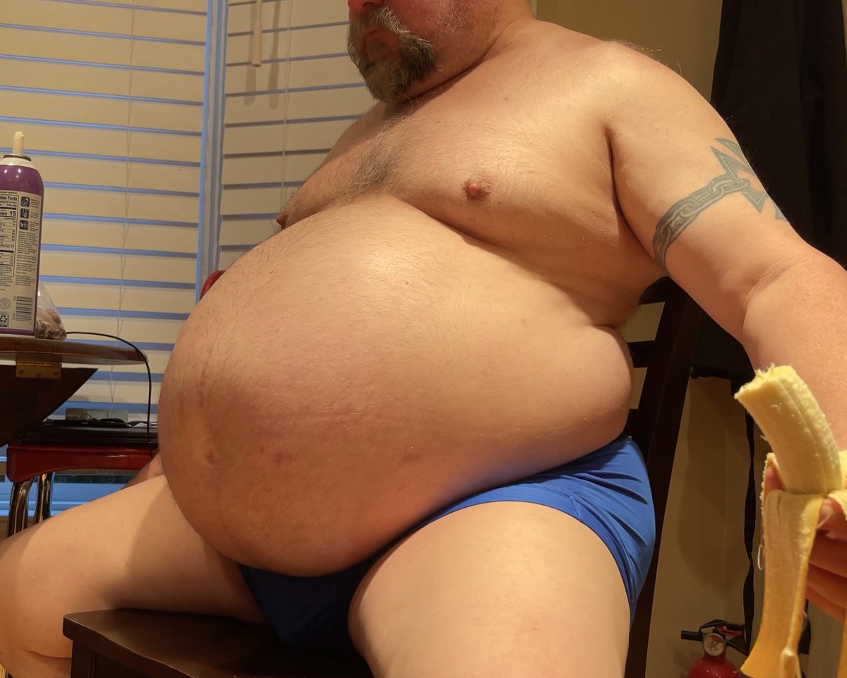 BallBellyBearFeeder tweet media