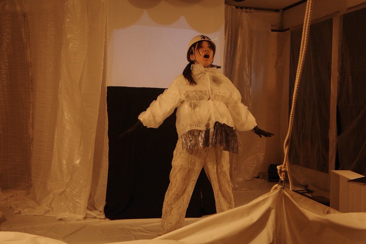 ヨアガキ tweet media