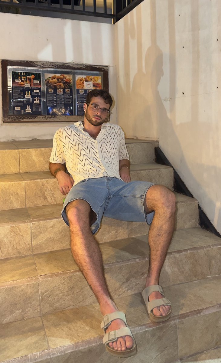 Adams Perry tweet media