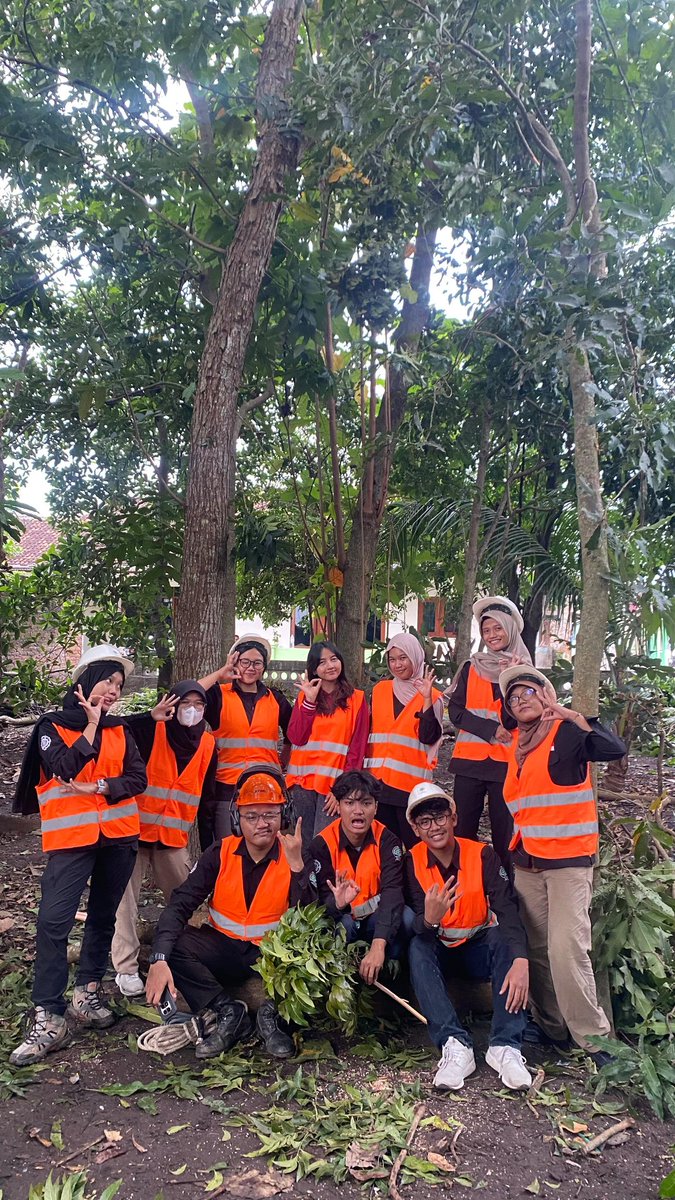 Gi - sastrasemai 🌱 tweet media