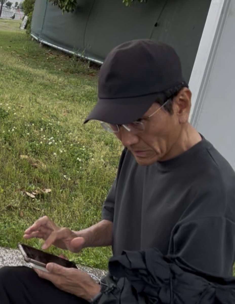 集団ストーカーを逮捕するアカウント tweet media