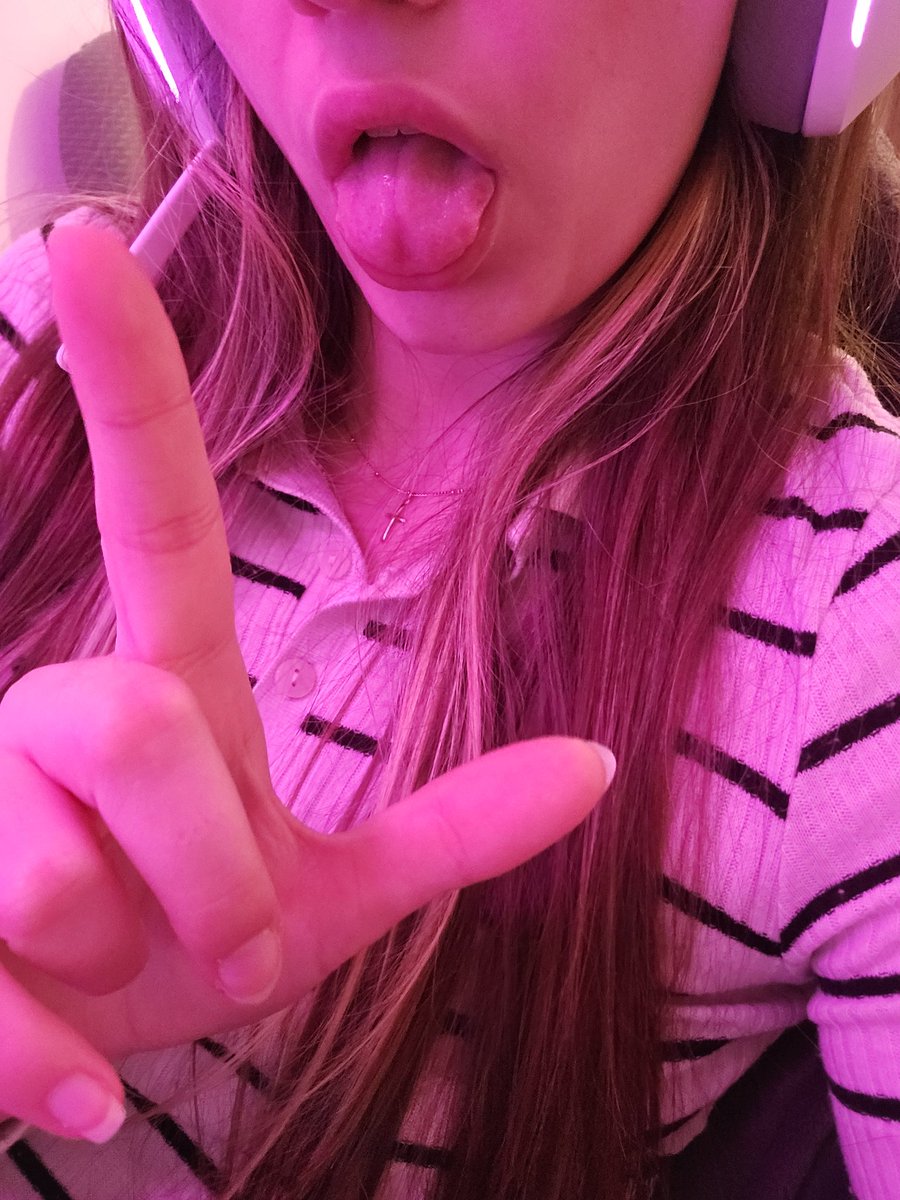 ✨ GoddessLea ✨ I'm your Queen 👑💋🔥 tweet media