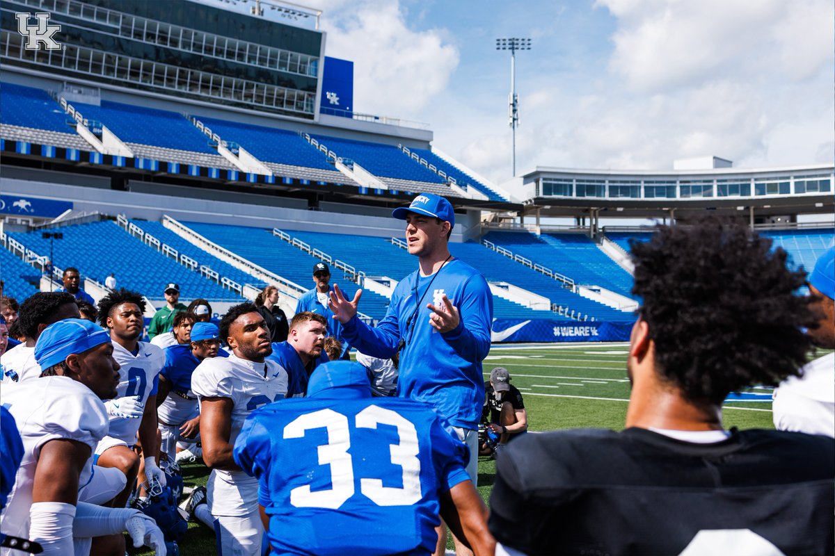 Kentucky Football tweet media