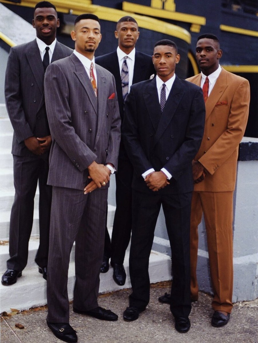 samepageent's tweet photo. Legends move different when they’re on the Same Page.

The Fab Five reunion at the NCAA Final Four is a reminder: alignment, vision, and culture always win 💪🏾 https://t.co/x6pYbrMKfi