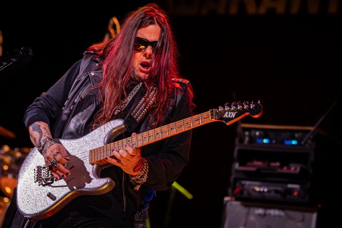 BadMarriageBand's tweet image. Shots from the Road🤘🔥🎸🎸🔥🤘
#OriginalMusic 
#RockandRoll 
#TommySkeoch 
badmarriagemusic.com