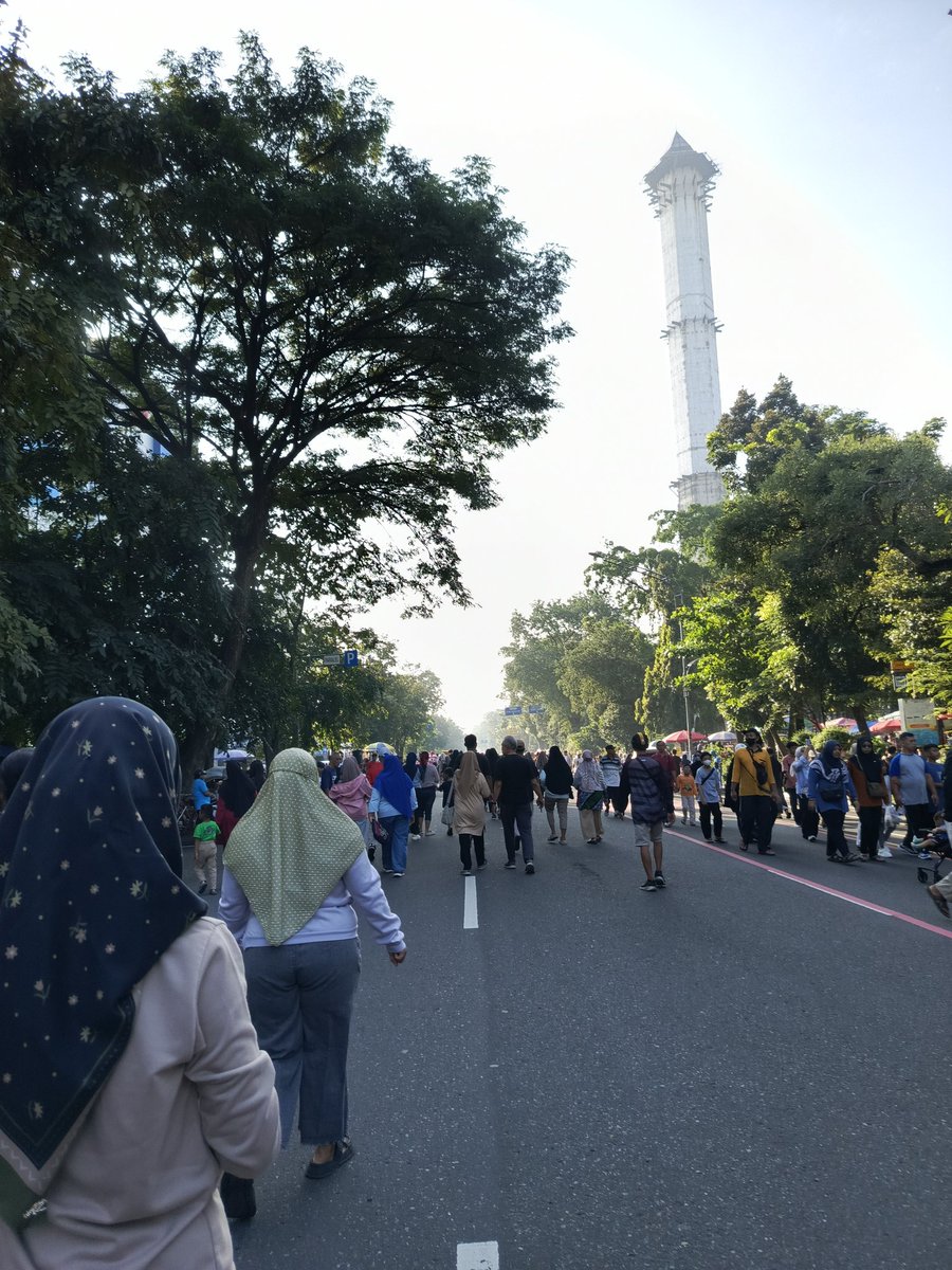 pinggiran solo tweet media