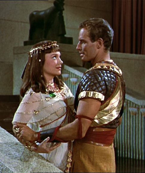 TalentlessMedia tweet media