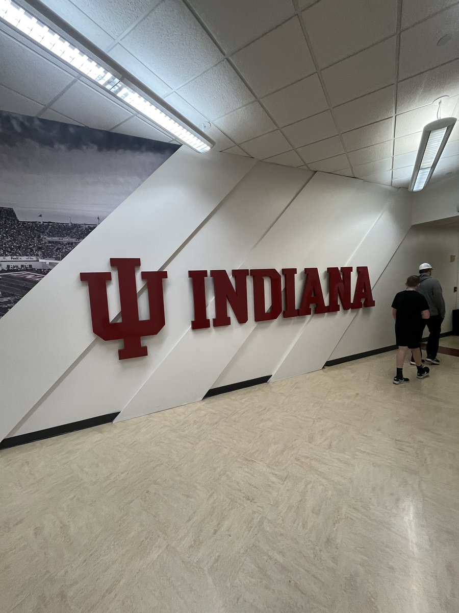 AdrikNellis89's tweet photo. Thank you @IndianaFootball for a great Spring Practice visit! Had a great time discussing with @Coach_RMAC and players. Hope to keep in contact over the offseason! #HOOSIERS @CCignettiIU @Mr_Nellis @BC_lancer_FB @KohlsSnapping https://t.co/fSagw54H4I