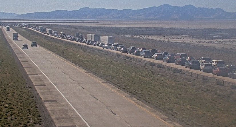 SLCScanner's tweet image. ⚠️ #TrafficAlert⚠️ Due to the semi trailer fire at MM-105 I-80 WB #UHP has just #CLOSED I-80 at 7200 W. All traffic heading WB to #Tooele #Wendover #Nevada area must exit. If you head south on 7200 W, you’ll run into U-201 go WB and connect back to I-80 past the #closure.