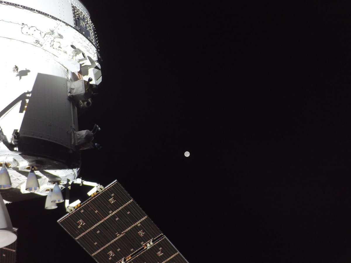 Another great photo from the lunar voyage.