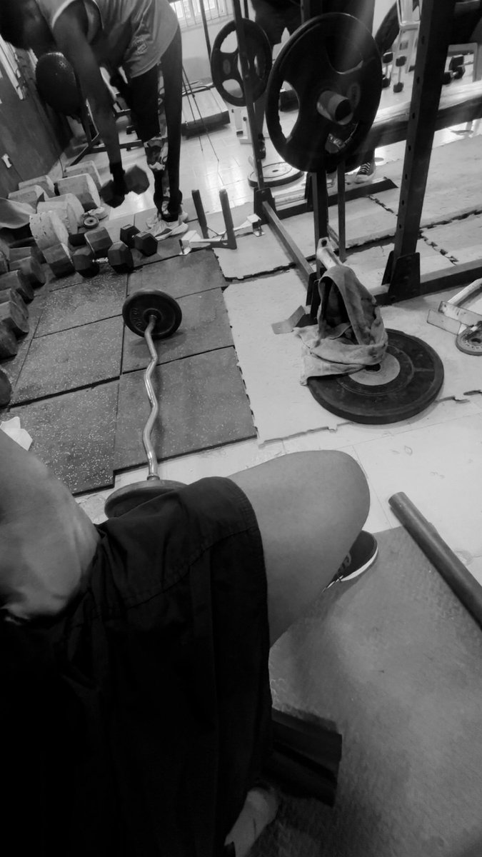 🤴🏽 tweet media