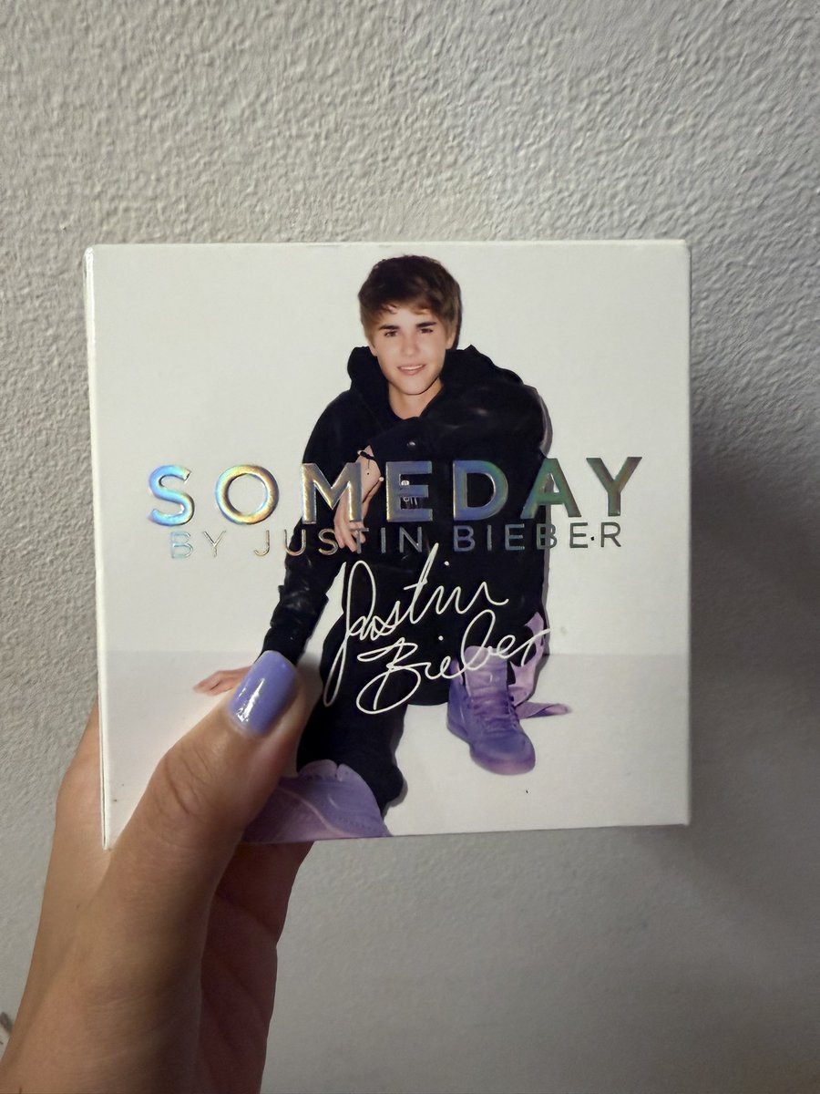 yising 💜 BIEBERCHELLA tweet media