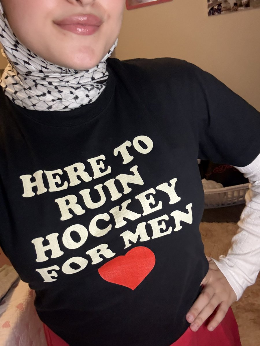 yena ☾𖤓 ينا tweet media