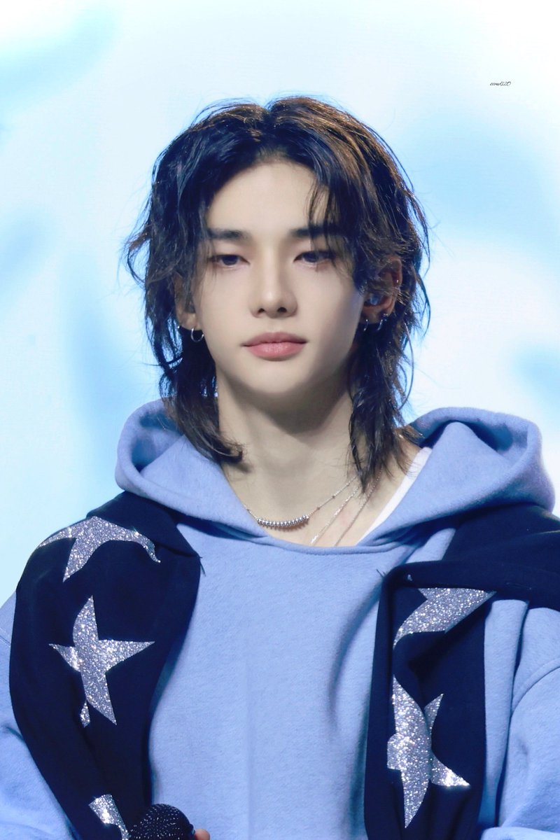 eemd120's tweet photo. 260404

#현진 #Hyunjin 
#스트레이키즈 #StrayKids https://t.co/5lhkZe3R2r