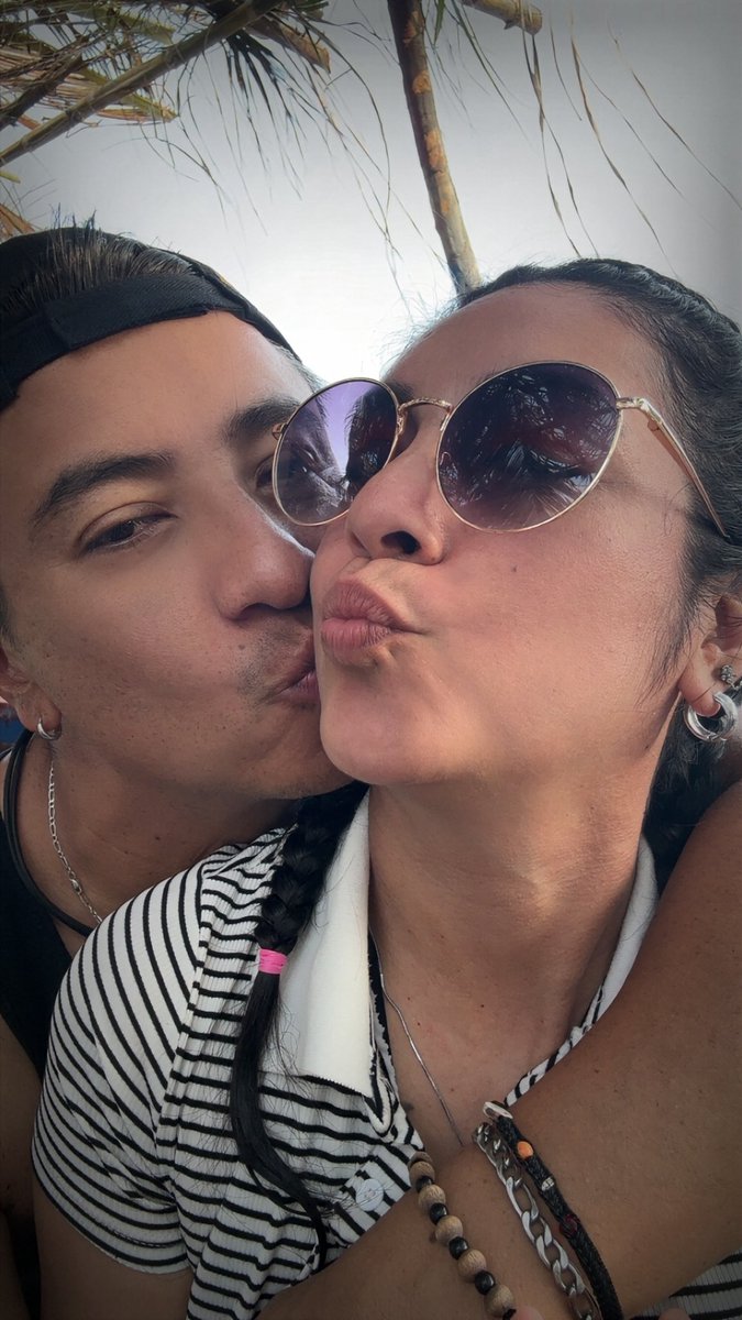 LunadeeSol tweet media