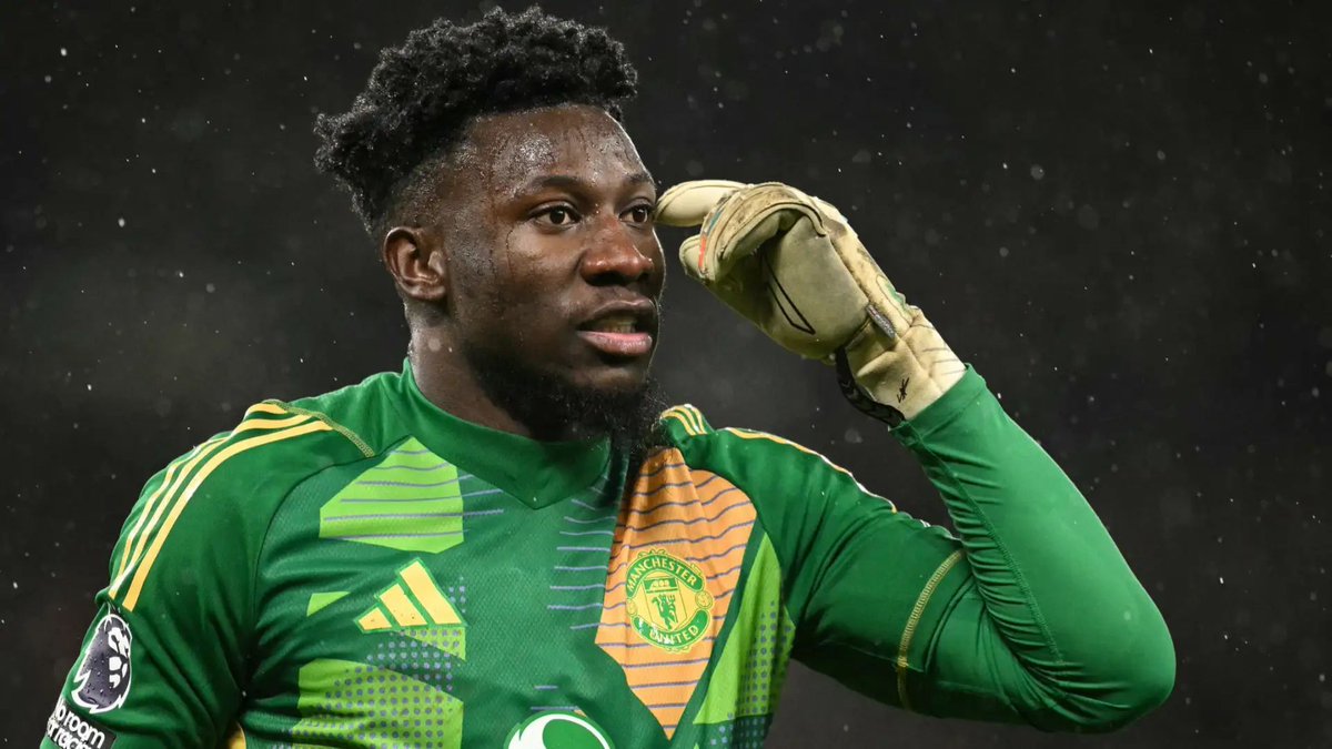 UnitedStandMUFC's tweet image. ⁉️While Andre Onana is out on loan at Trabzonspor, Radek Vitek 🇨🇿 is quietly balling out at Bristol City. 🧤

If we sell Onana permanently this summer, is Vitek ready to be the #2 to Lammens?

Don't sleep on Vitek’s development. He’s a giant. 🦁