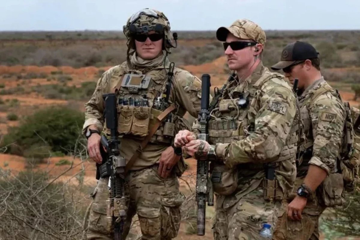 Pentagon Pizza Watch tweet media