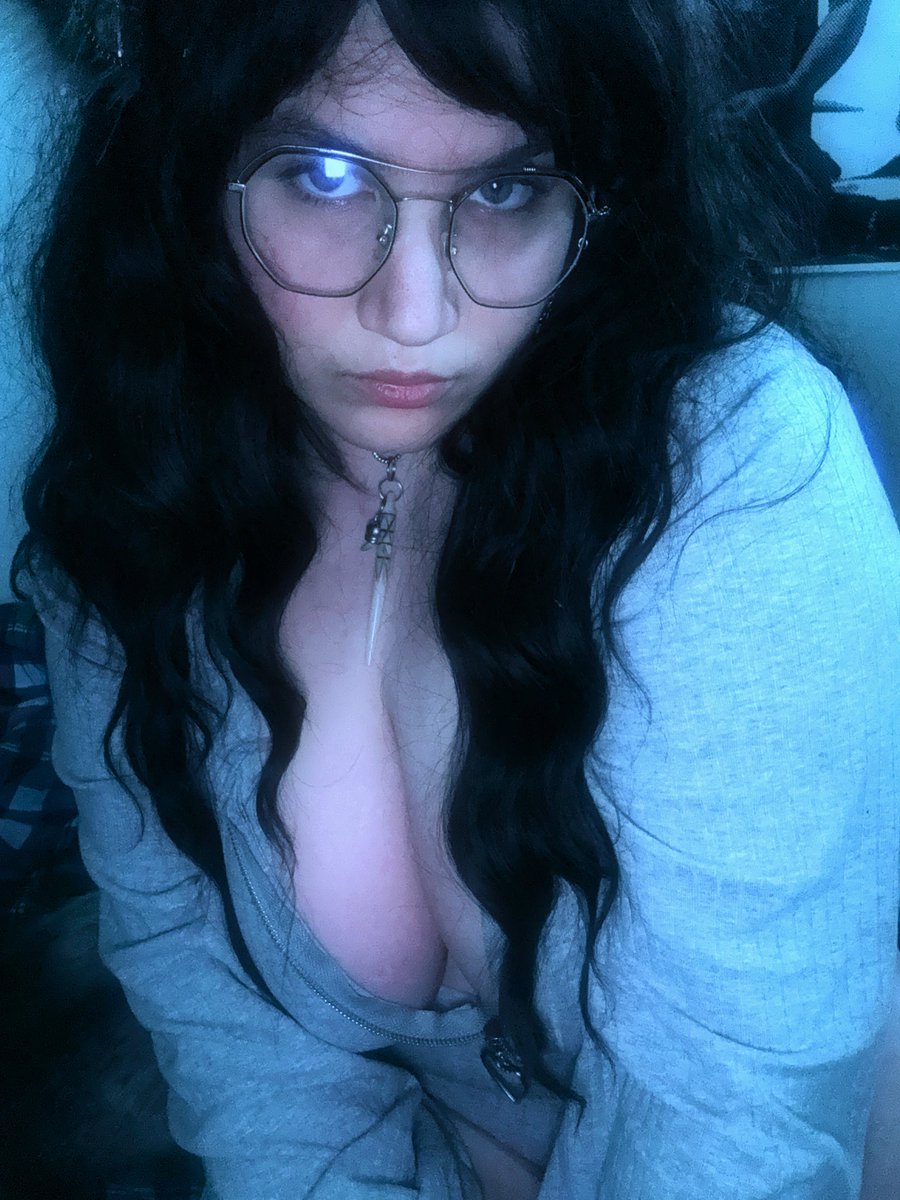 Goddess Pixie | 20 | NSFW/SFW tweet media