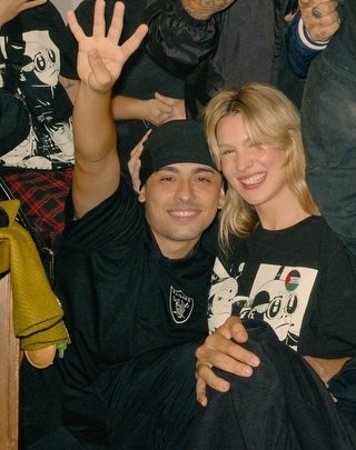 La foto que le sacan a tus papás antes de que nazcas y les arruines la vida