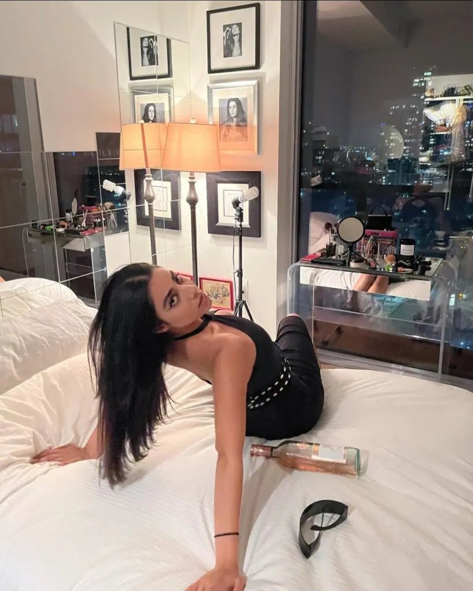 Elise Vanessa tweet media