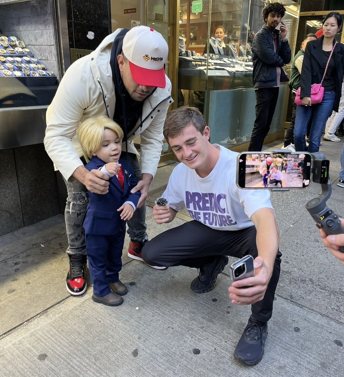 Brookerteejones tweet media