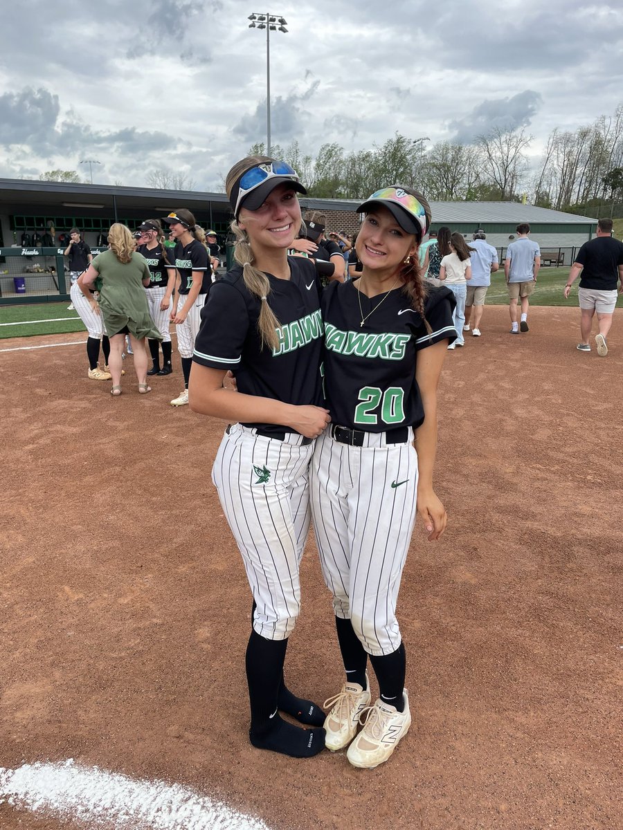 LizzyTuck2029 tweet media