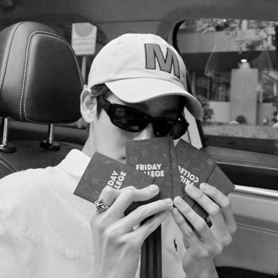𝗮𝗹𝗺𝗼𝗻𝗱 (@poomswan) / Posts / X