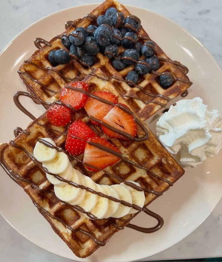 QUE PREFIEREN, CHURROS O WAFFLES? 

#ENGENEs_For_SevEN
#HYBECannotBeTrusted