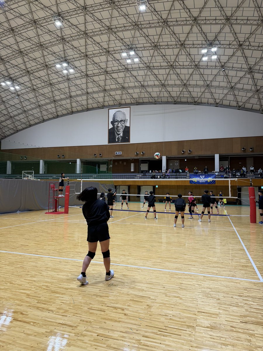 JHS8_U14's tweet photo. 朝早くから大阪日帰り遠征🏐に行ってきました😊✌️

ABチームでの試合まわしで、沢山のセットをこなすことが出来ました。

ブルーベルズJr指導者の方々、保護者の皆様方、本当にありがとうございました。
おかげさまで大変有意義な1日となりました😊

今後ともよろしくお願いします❣️ https://t.co/JiMpg4w9qr