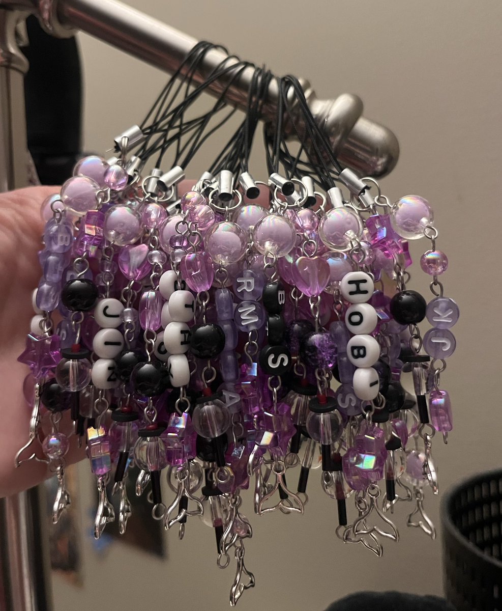 tini⁷🪭 is seeing bts tweet media