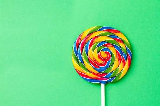 dirt_06's tweet photo. Nothing better than #lollipop🍭 except maybe #jumpingInPuddles 😄 #yep #im4 https://t.co/Wg5STzQgix