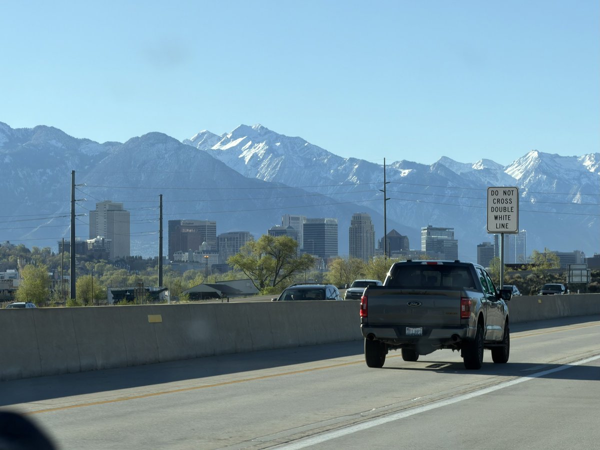 Cereal421_'s tweet photo. @Naonox_photo Salt Lake City earlier today https://t.co/PvpgpONA7d