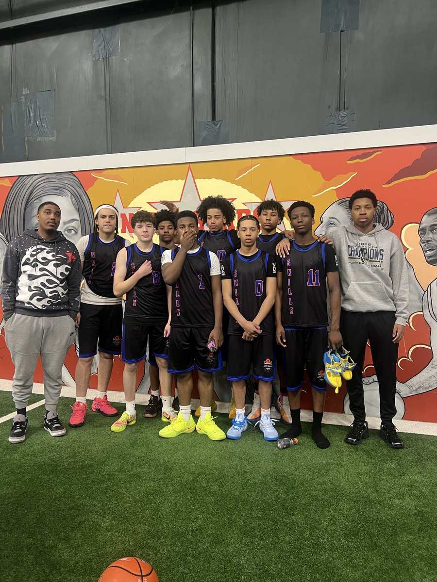 tsskillsacademy's tweet photo. Our 9th grade ZGXL squad went 2-0 at the CT Northstars Easter Classic One Day showcase tournament. They played up in the 10th grade division and won both their games by an average margin of 27 points! #WatchUsWork https://t.co/uxTzfvaqgt