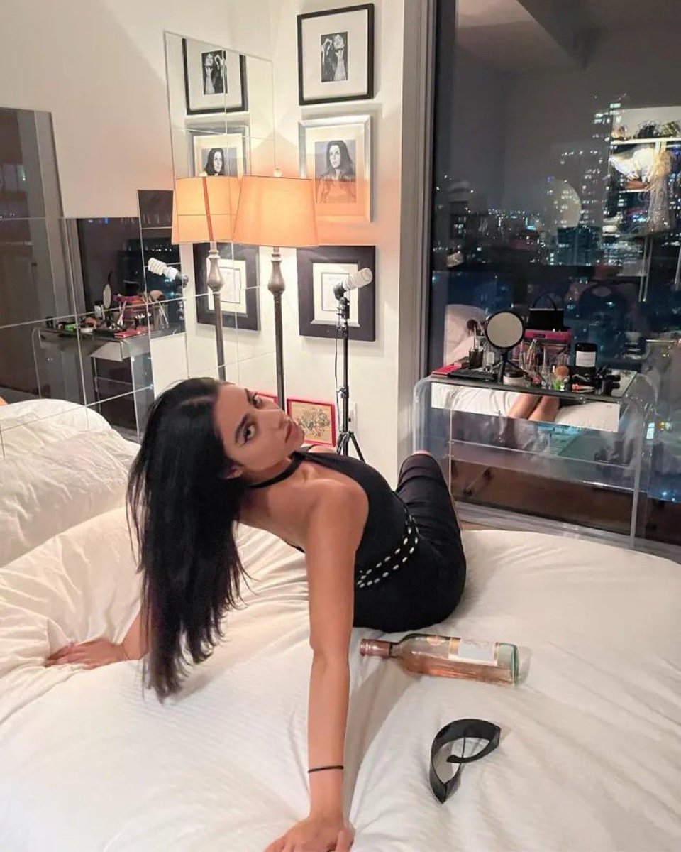 Emily Juniper 🇺🇸🇦🇺 𝕩 tweet media