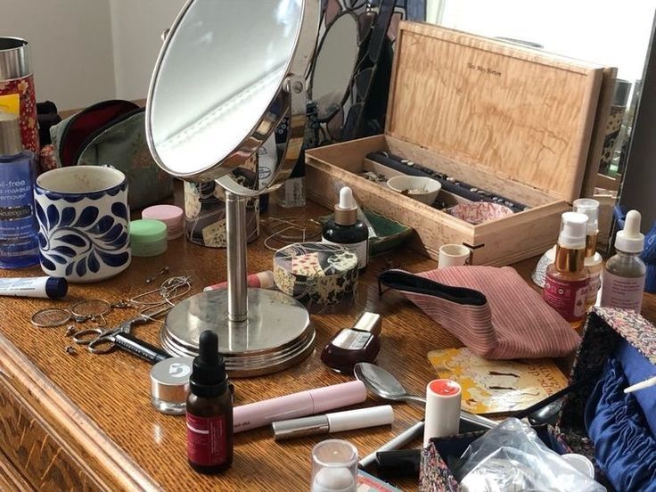 lia roan tweet media