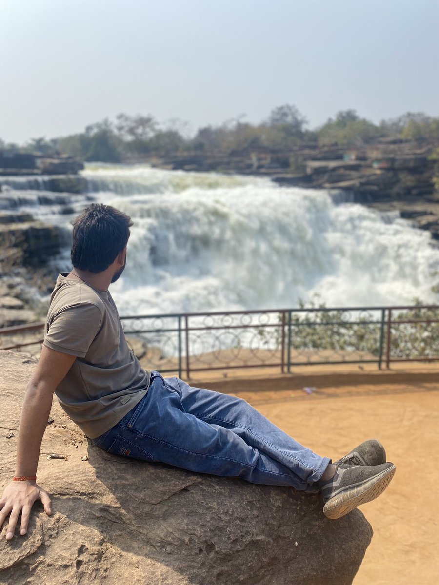 AJ {Founder Branding} tweet media