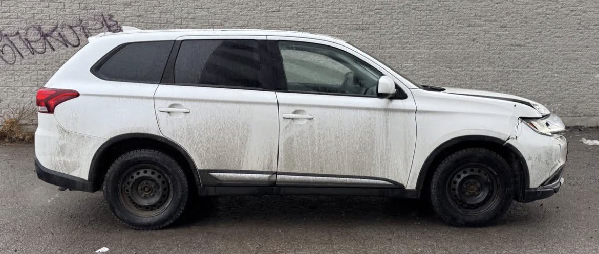 TBDAuto's tweet photo. 2017 Mitsubishi outlander 
97k miles 
89k cedis with shipping https://t.co/CAXqUKwBwH