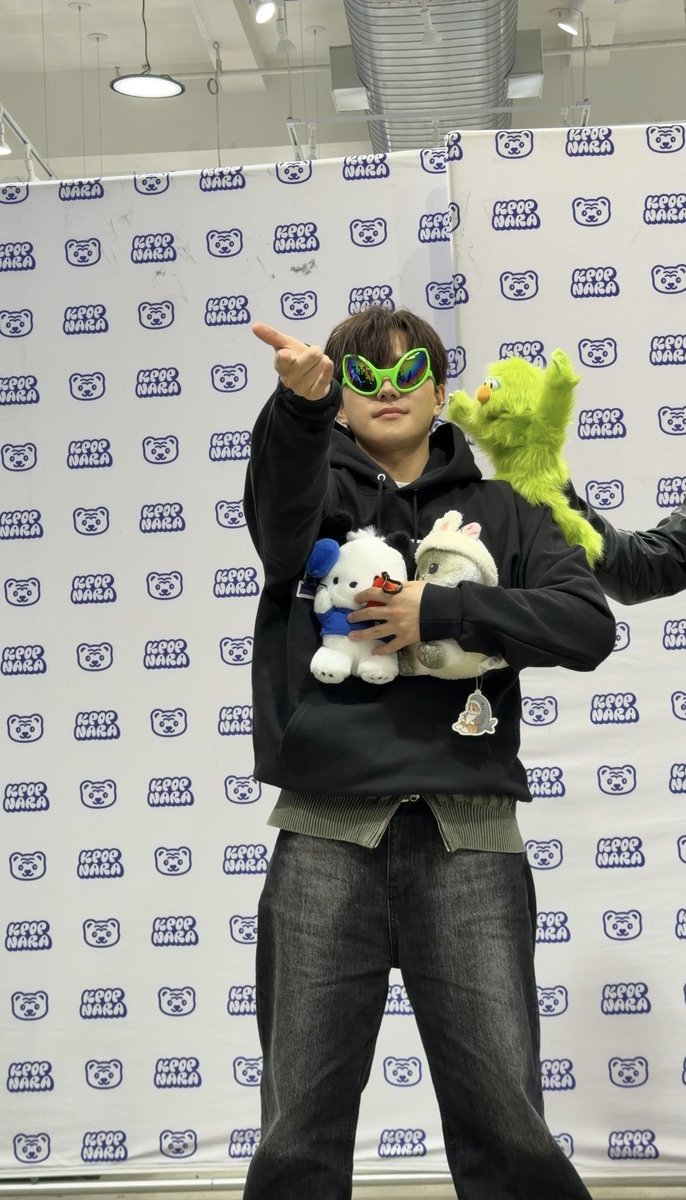 lex in justb world ♡ tweet media