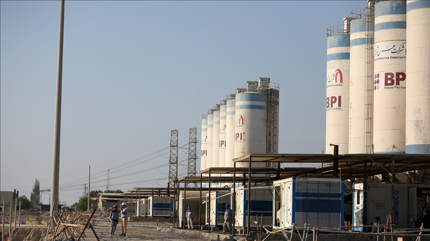 ferozwala's tweet image. ☢️#Russia evacuates its employees from Iran's Bushehr nuclear reactor following an Israeli-American attack targeting it  - @AlarabyTV #IRAN 

 
🚨Russia started a large wave of #evacuation on Saturday from Iran’s Bushehr nuclear power plant following