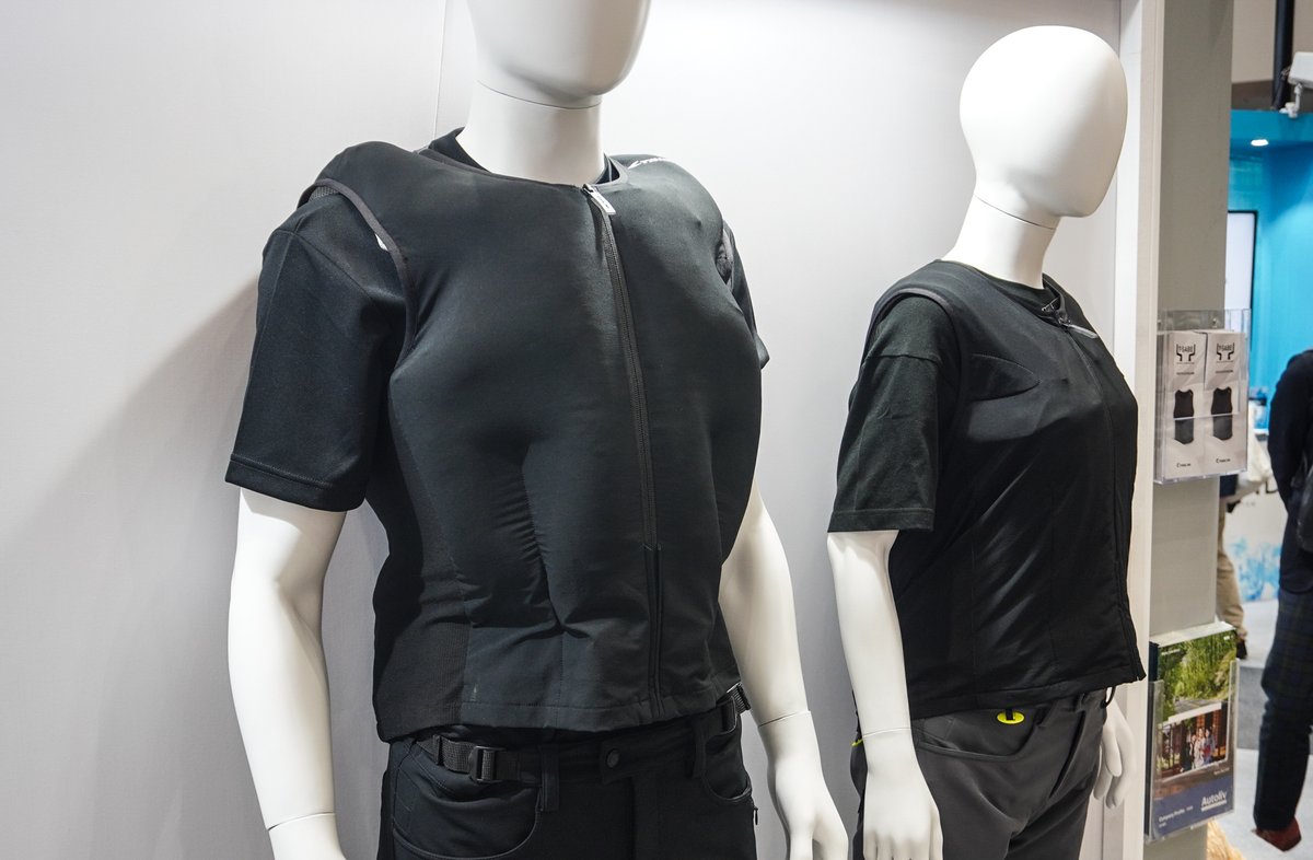 responsejp's tweet image. アールエスタイチ、バイク用エアバッグベスト『T-SABE』を4月24日に発売決定！ 価格は8万8000円
response.jp/article/2026/0…

#バイク #新型車 #TAICHI #オートリブ #東京モーターサイクルショー