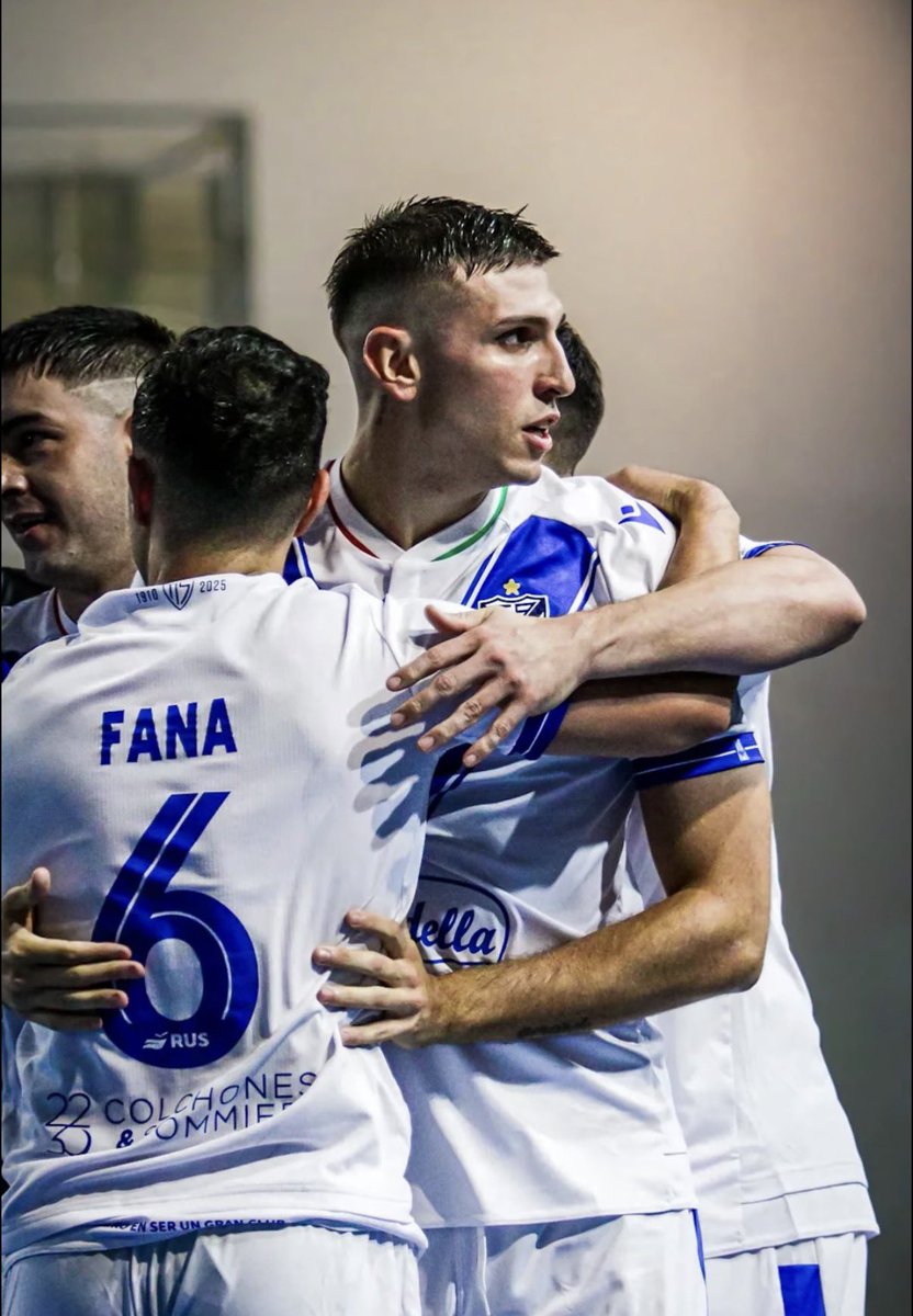 Vélez a Fondo tweet media